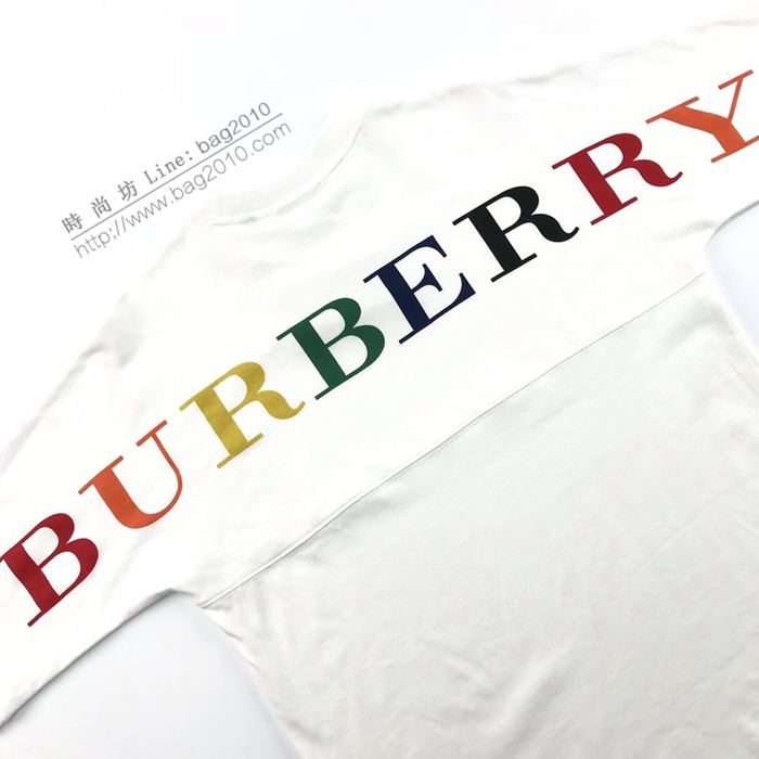 Burberry男裝 巴寶莉新款背後印花LOGO棉質圓領衛衣 男女同款  ydi3425